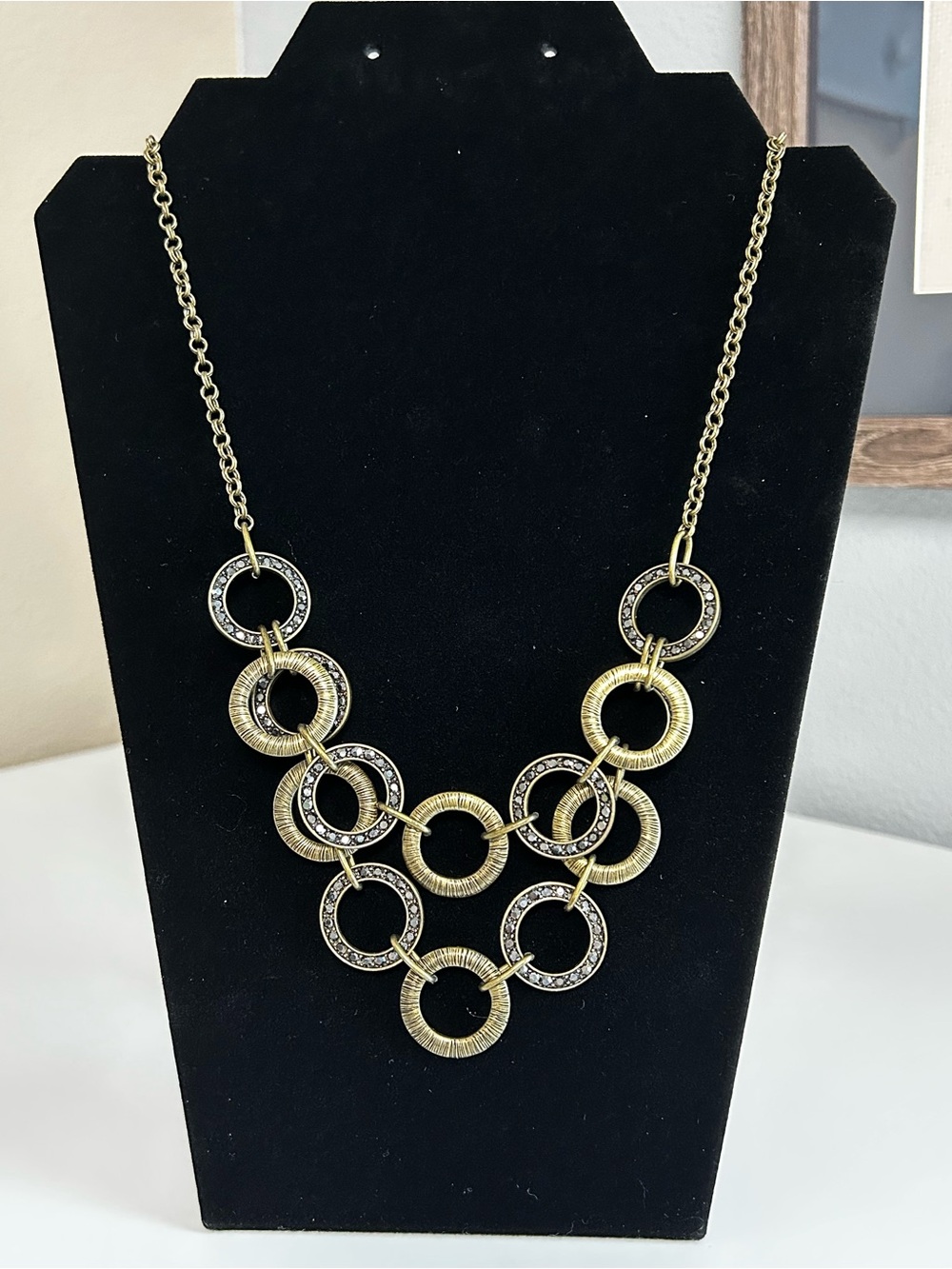 Lia Sophia Gold-Tone Interlinked Circle Necklace